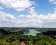 Több busz jár Pécsről Orfűre, Abaligetre és könnyebben elérhető a Balaton is