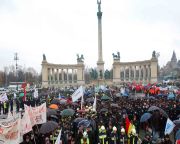 Elvonások a rendőröktől