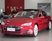 Halálos balesetet okozott egy Tesla Model S az Egyesült Államokban