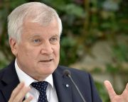 Illegális bevándorlás - Horst Seehofer: „ez így nem fog sikerülni”