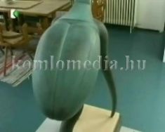 Zenés etűd egy kiállításról